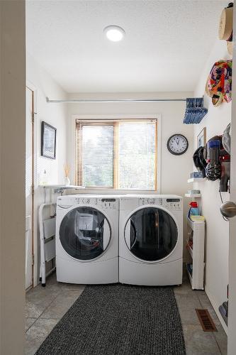 1901 Forest Drive, Revelstoke, BC - Indoor Photo Showing Laundry Room