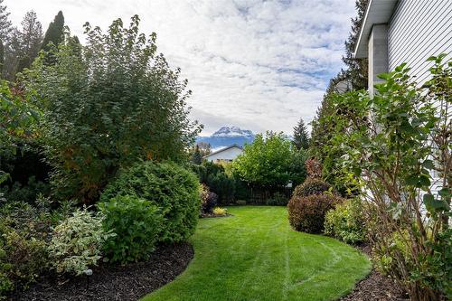 1901 Forest Drive, Revelstoke, BC - Outdoor