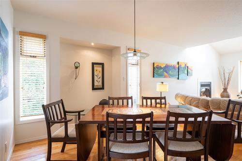 1901 Forest Drive, Revelstoke, BC - Indoor Photo Showing Dining Room