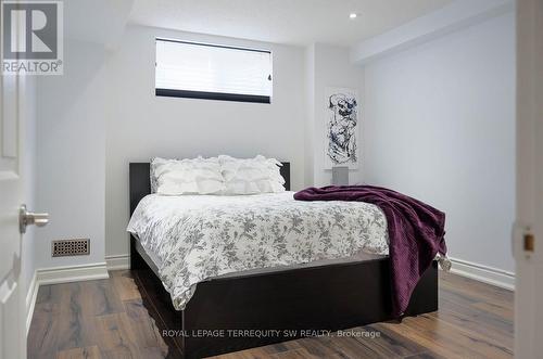 416 Terry Carter Crescent, Newmarket, ON - Indoor Photo Showing Bedroom