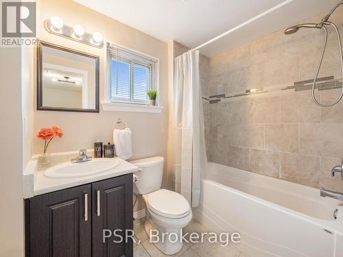 1158 Venus Crescent, Oshawa, ON - Indoor Photo Showing Bathroom