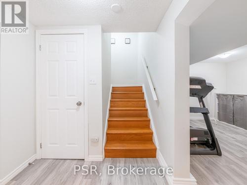 1158 Venus Crescent, Oshawa, ON - Indoor