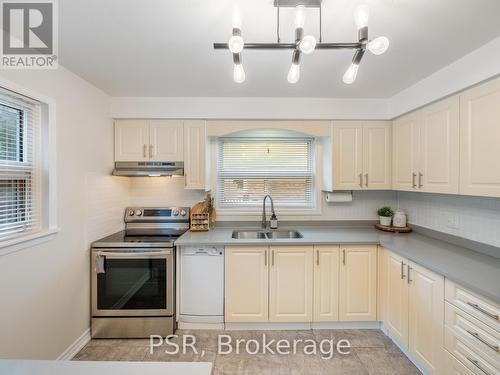 1158 Venus Crescent, Oshawa, ON - Indoor Photo Showing Kitchen With Double Sink