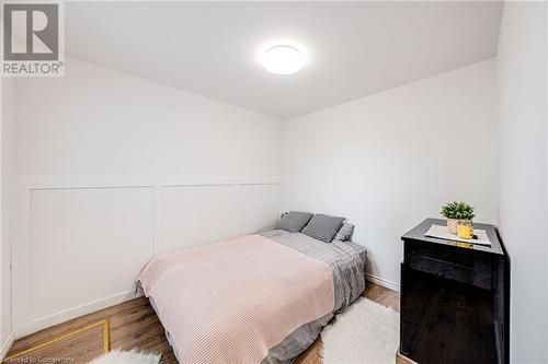 43 Adair Avenue S, Hamilton, ON - Indoor Photo Showing Bedroom