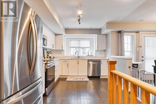 241 Lord Elgin Lane, Clarington (Bowmanville), ON - Indoor Photo Showing Kitchen With Stainless Steel Kitchen With Upgraded Kitchen