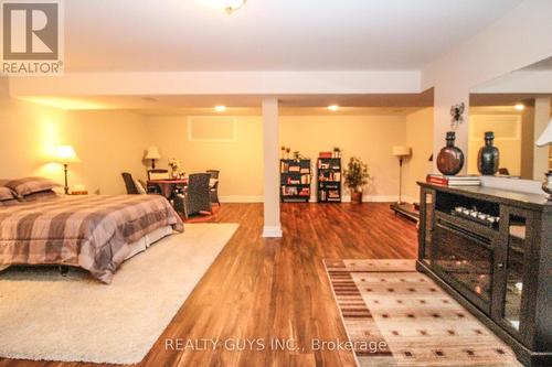 98 Village Crescent, Peterborough (Otonabee), ON - Indoor Photo Showing Bedroom