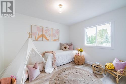 85 Denniston Street, Kawartha Lakes (Lindsay), ON - Indoor Photo Showing Bedroom