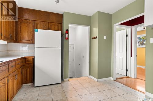 224 Rae Street, Regina, SK - Indoor Photo Showing Kitchen