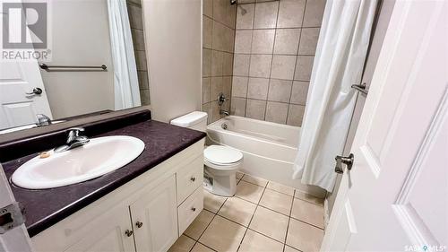 123 T Avenue S, Saskatoon, SK - Indoor Photo Showing Bathroom