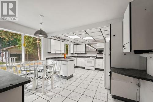 84 Bannatyne Drive, Toronto, ON - Indoor Photo Showing Kitchen