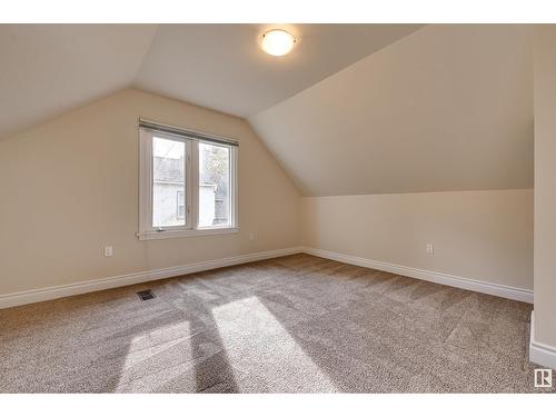 10466 148 St Nw, Edmonton, AB - Indoor Photo Showing Other Room