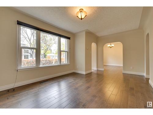 10466 148 St Nw, Edmonton, AB - Indoor Photo Showing Other Room