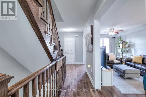 35 Oates Drive, Toronto, ON - Indoor Photo Showing Other Room