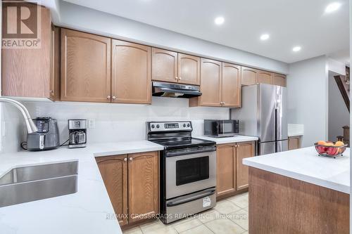 35 Oates Drive, Toronto, ON - Indoor Photo Showing Kitchen With Double Sink