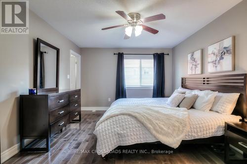 35 Oates Drive, Toronto, ON - Indoor Photo Showing Bedroom