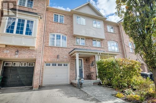 35 Oates Drive, Toronto, ON - Outdoor With Facade