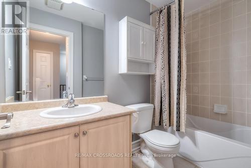 35 Oates Drive, Toronto, ON - Indoor Photo Showing Bathroom