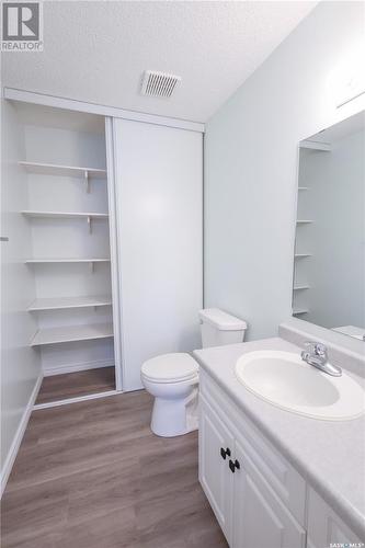 #406 2501 1St Avenue W, Prince Albert, SK - Indoor Photo Showing Bathroom