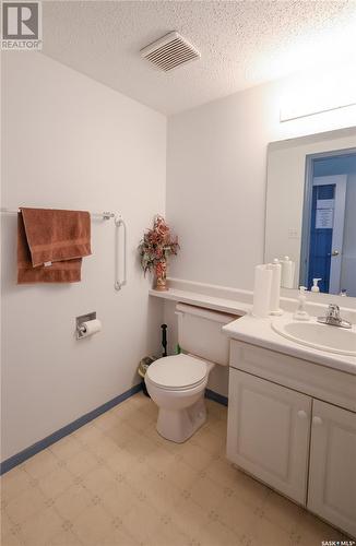 #406 2501 1St Avenue W, Prince Albert, SK - Indoor Photo Showing Bathroom