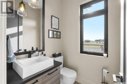 65 Grandview Trail, Corman Park Rm No. 344, SK - Indoor Photo Showing Bathroom