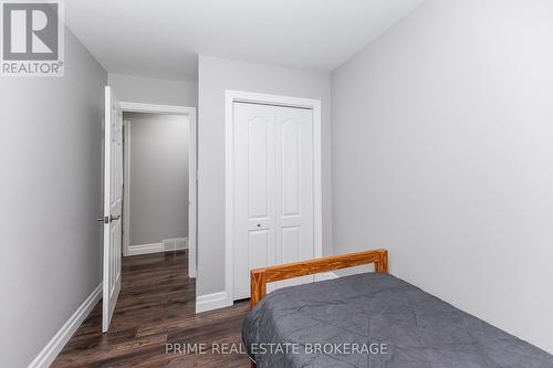 34 Southview Place, London, ON - Indoor Photo Showing Bedroom