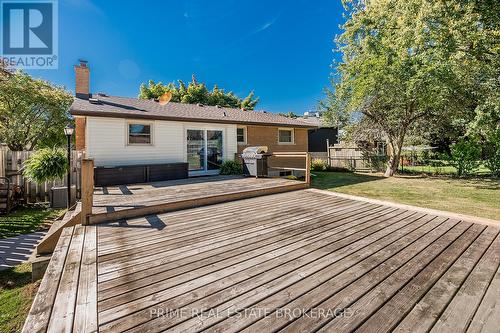 34 Southview Place, London, ON - Outdoor With Deck Patio Veranda