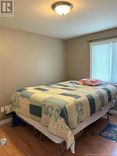 28 Glebe Avenue, Pointe-Du-Chêne, NB - Indoor Photo Showing Bedroom