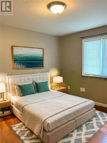 28 Glebe Avenue, Pointe-Du-Chêne, NB - Indoor Photo Showing Bedroom