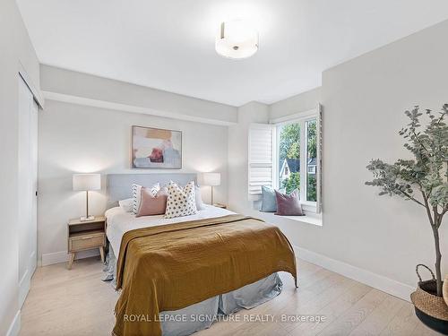 118-208 Niagara St, Toronto, ON - Indoor Photo Showing Bedroom