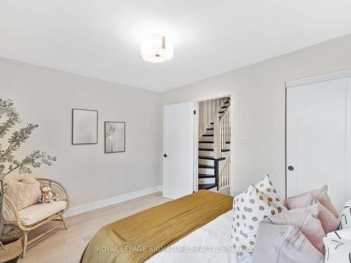 118-208 Niagara St, Toronto, ON - Indoor Photo Showing Bedroom