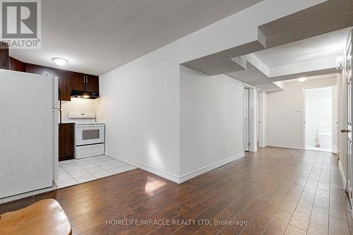 36 Ponymeadow Terrace, Toronto, ON - Indoor Photo Showing Kitchen