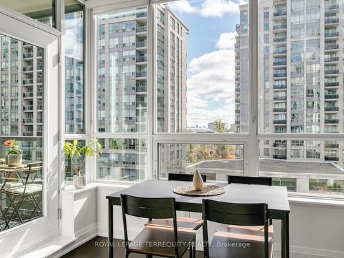 611-30 North Park Rd, Vaughan, ON -  Photo Showing Dining Room