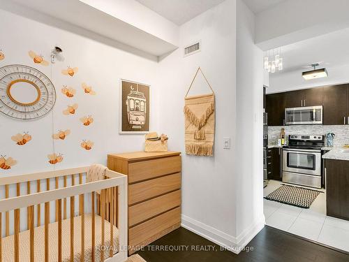 611-30 North Park Rd, Vaughan, ON - Indoor Photo Showing Kitchen