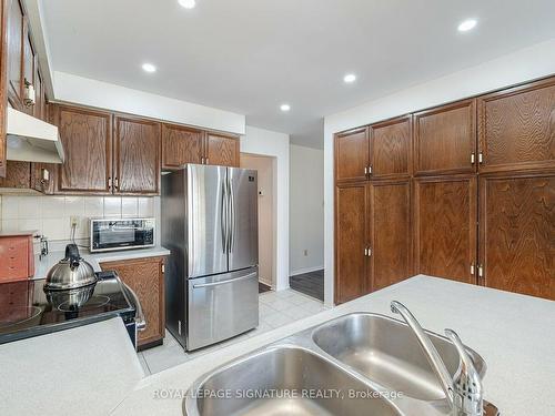 4494 Violet Rd, Mississauga, ON - Indoor Photo Showing Kitchen With Double Sink