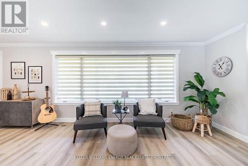 851 Swiss Heights, Oshawa (Pinecrest), ON - Indoor Photo Showing Living Room