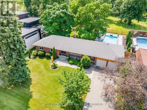 851 Swiss Heights, Oshawa (Pinecrest), ON - Outdoor With In Ground Pool