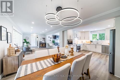 851 Swiss Heights, Oshawa (Pinecrest), ON - Indoor Photo Showing Dining Room