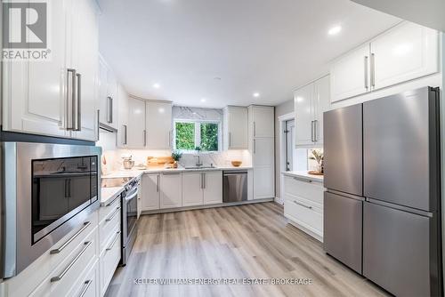 851 Swiss Heights, Oshawa (Pinecrest), ON - Indoor Photo Showing Kitchen With Stainless Steel Kitchen With Upgraded Kitchen