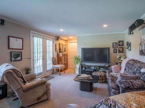 Family room - 8525 10E Avenue, Saint-Georges, QC - Indoor Photo Showing Living Room