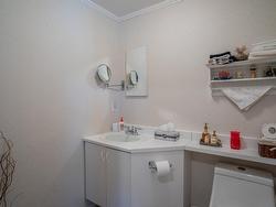 Powder room - 