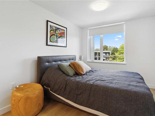 513-1115 Johnson St, Victoria, BC - Indoor Photo Showing Bedroom