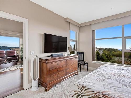 403-3234 Holgate Lane, Colwood, BC - Indoor Photo Showing Bedroom