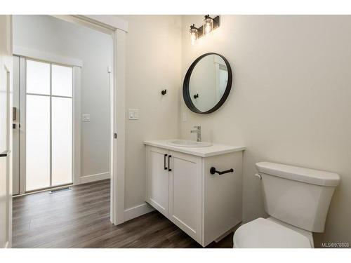 A-384 12Th St, Courtenay, BC - Indoor Photo Showing Bathroom