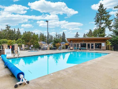 8-1175 Resort Dr, Parksville, BC - Outdoor With In Ground Pool