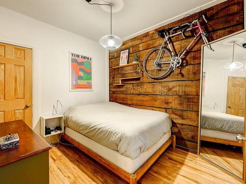 Chambre Ã Â coucher - 4613 Rue Ontario E., Montréal (Mercier/Hochelaga-Maisonneuve), QC - Indoor Photo Showing Bedroom