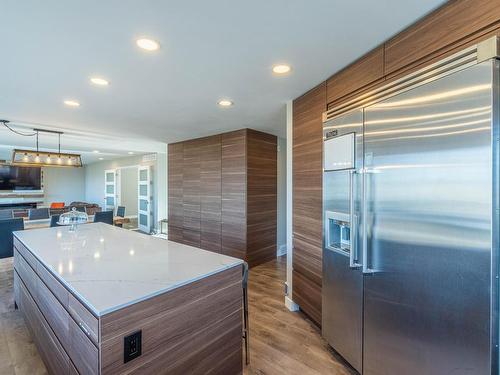 2109 Garymede Drive, Kamloops, BC - Indoor Photo Showing Kitchen