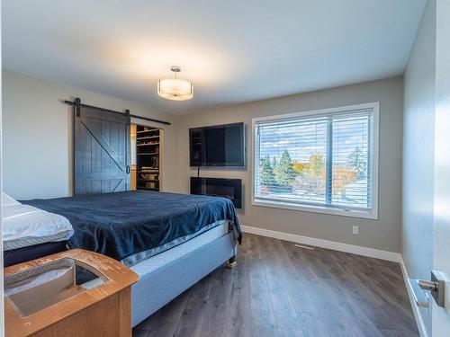 2109 Garymede Drive, Kamloops, BC - Indoor Photo Showing Bedroom