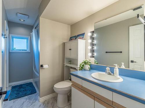 2109 Garymede Drive, Kamloops, BC - Indoor Photo Showing Bathroom