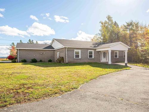 73 Grove Avenue, Beaver Bank, NS 