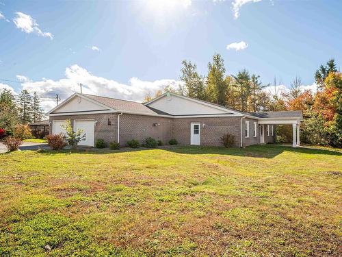 73 Grove Avenue, Beaver Bank, NS 